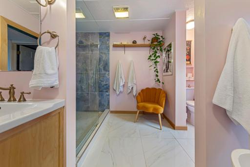 30 bathroom.jpg