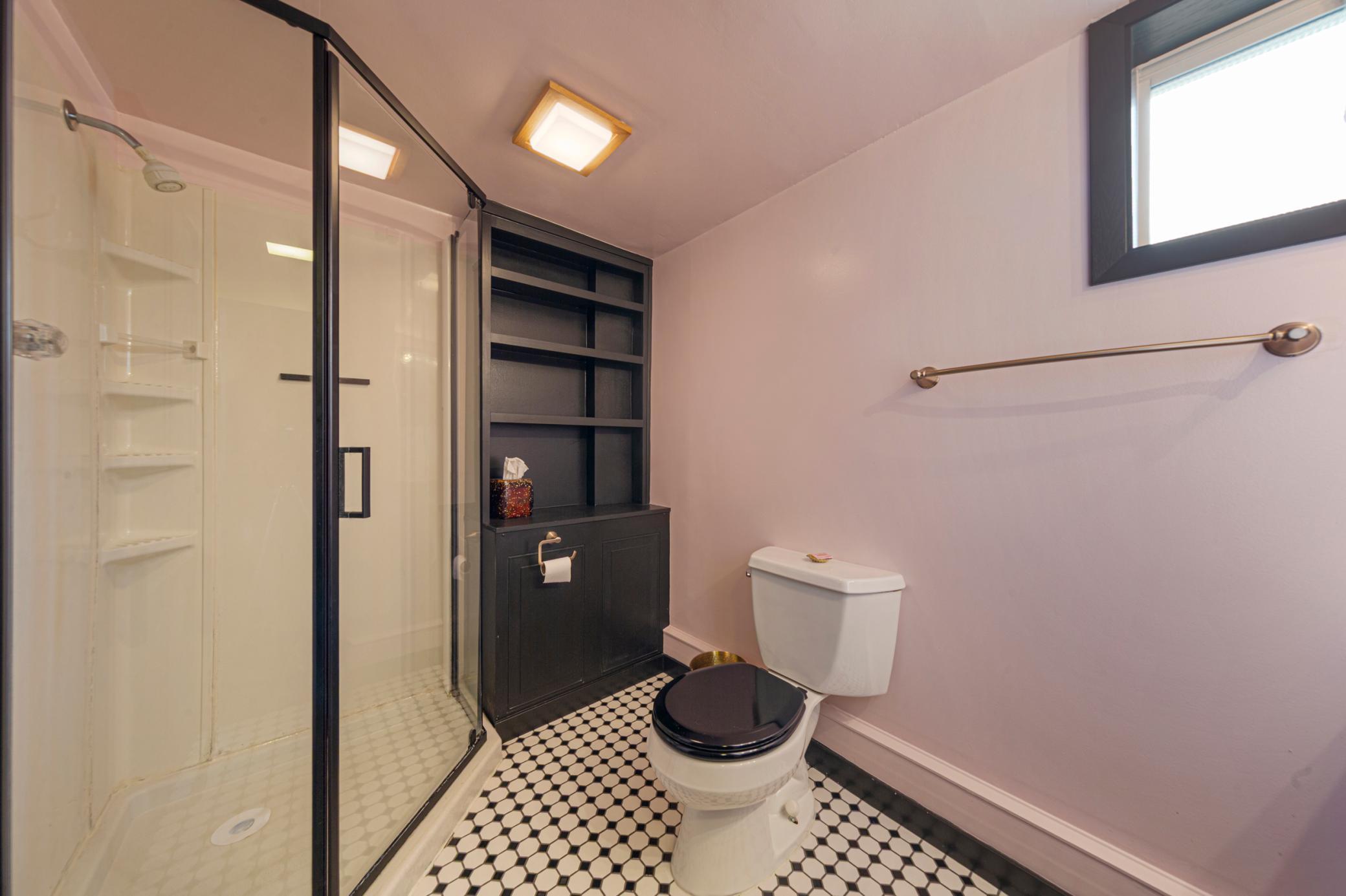 51 bathroom_lower.jpg