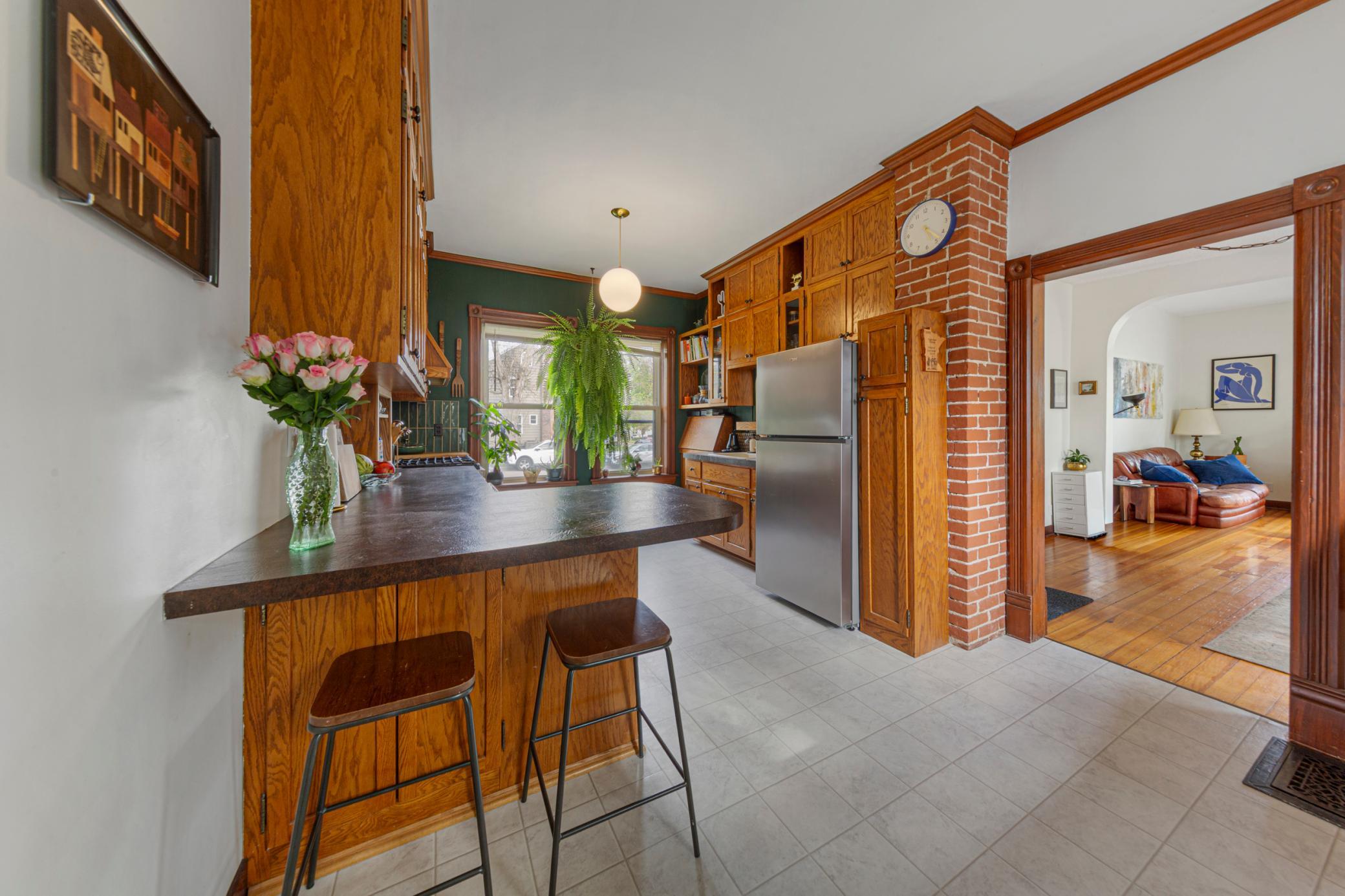 14 kitchen.jpg