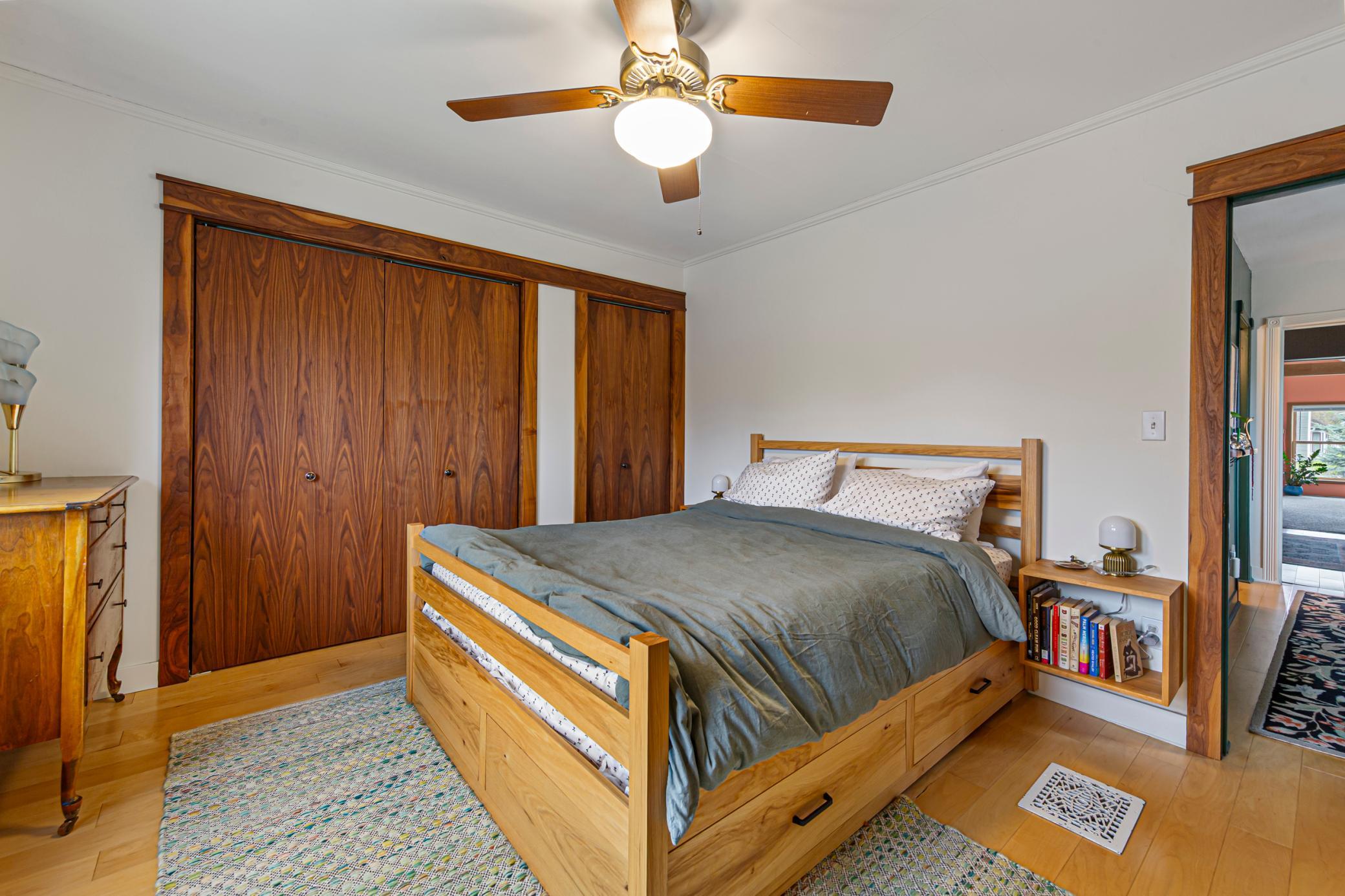 35 bedroom 1.jpg