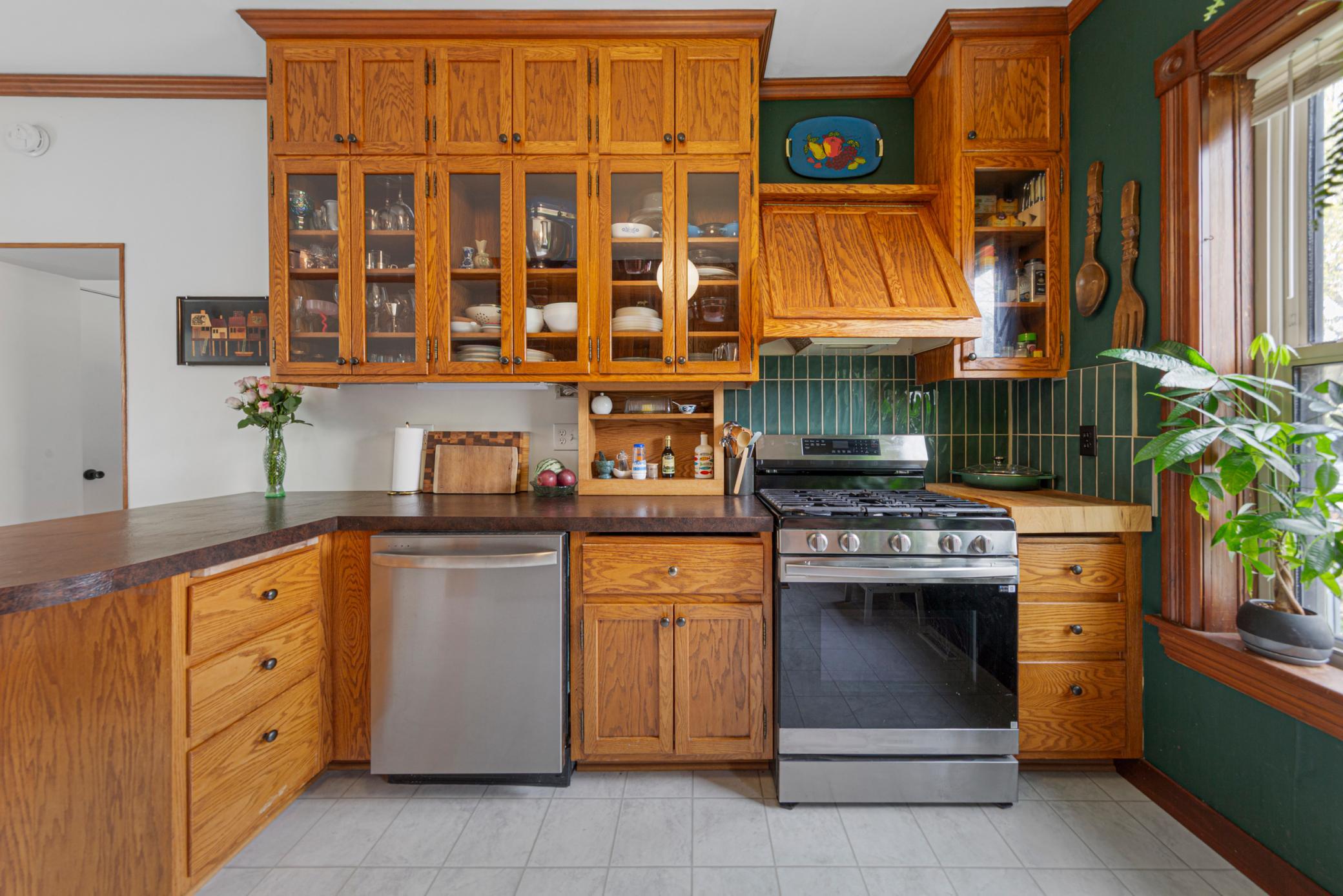 17 kitchen.jpg