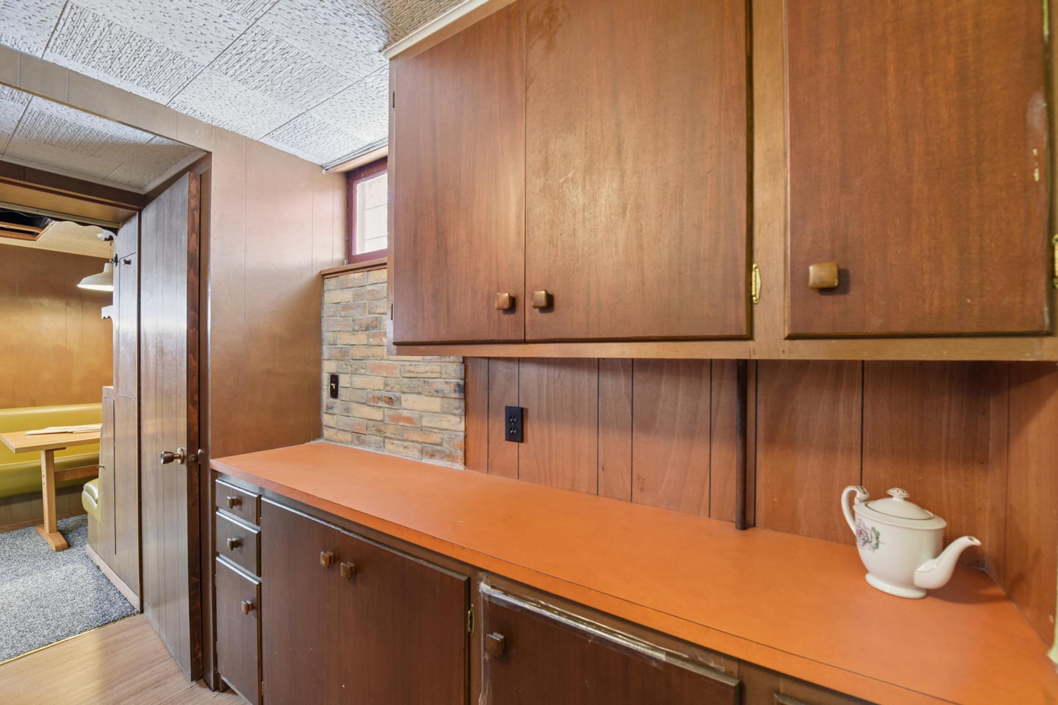 Bar Storage