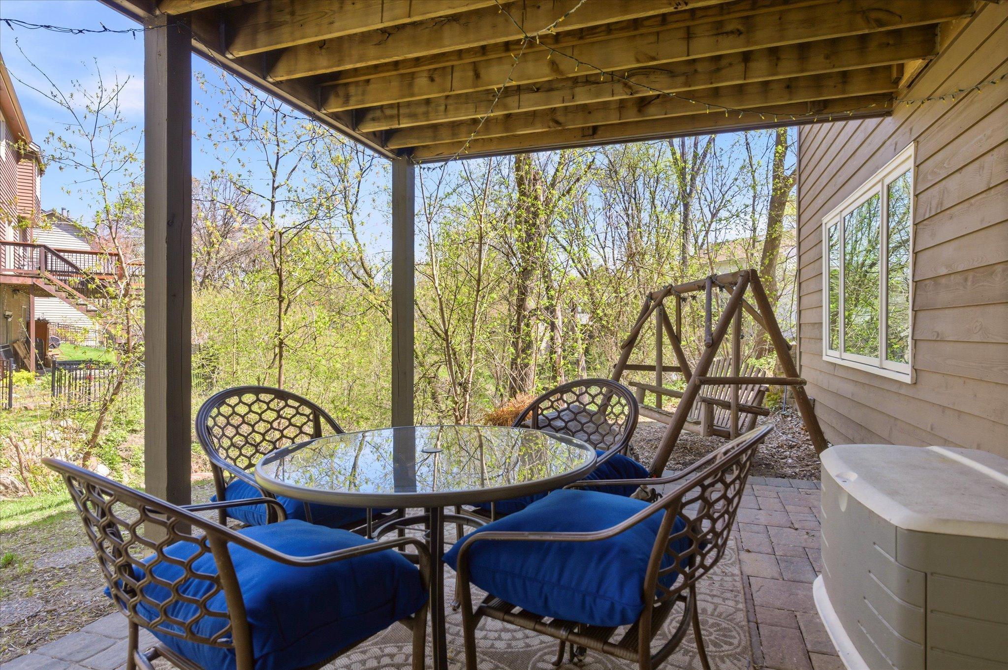 Nice patio area underneath the deck.