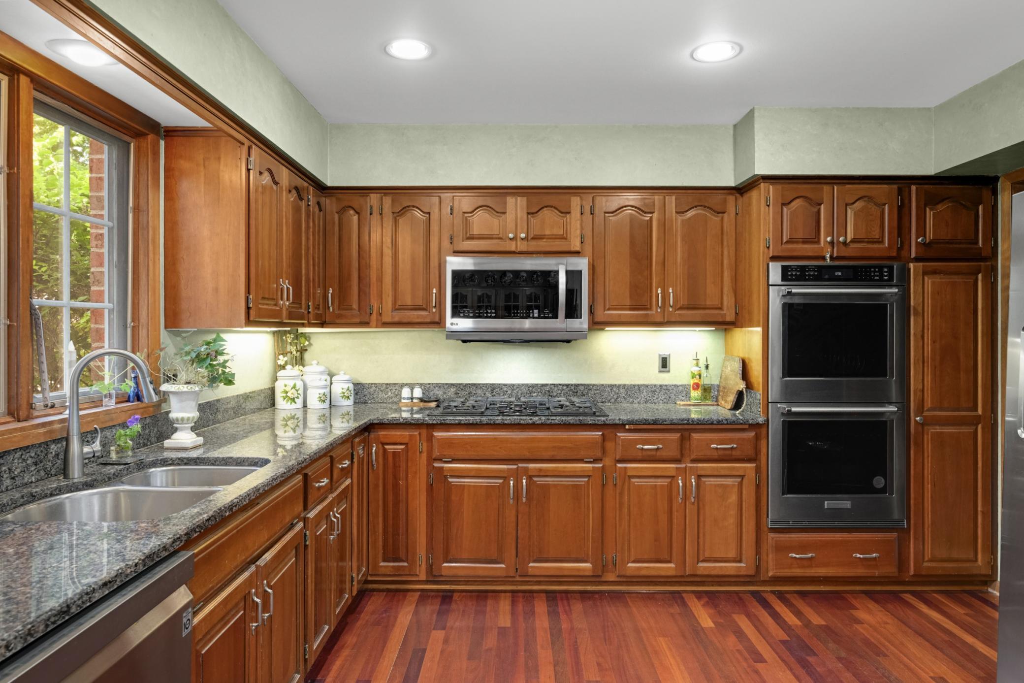Cherry Kitchen Cabinets