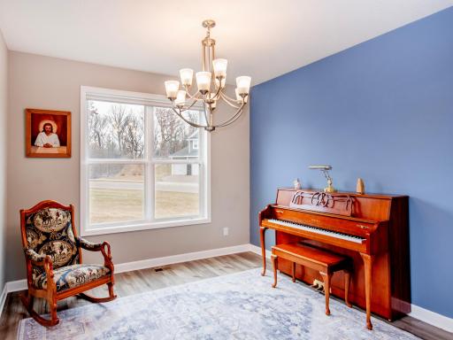 6380 Apple Court, Inver Grove Heights, MN 55077