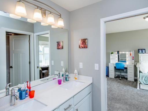 6380 Apple Court, Inver Grove Heights, MN 55077