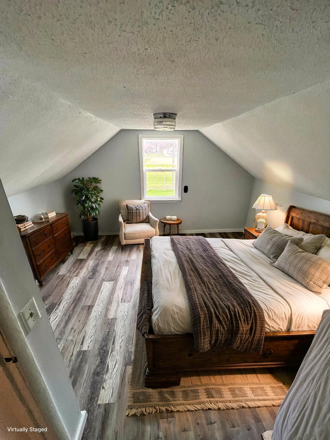 35-155FE7E9-8952-4468-A3D4-52631AD77F25 - Bedroom - Farmhouse - 0.jpg