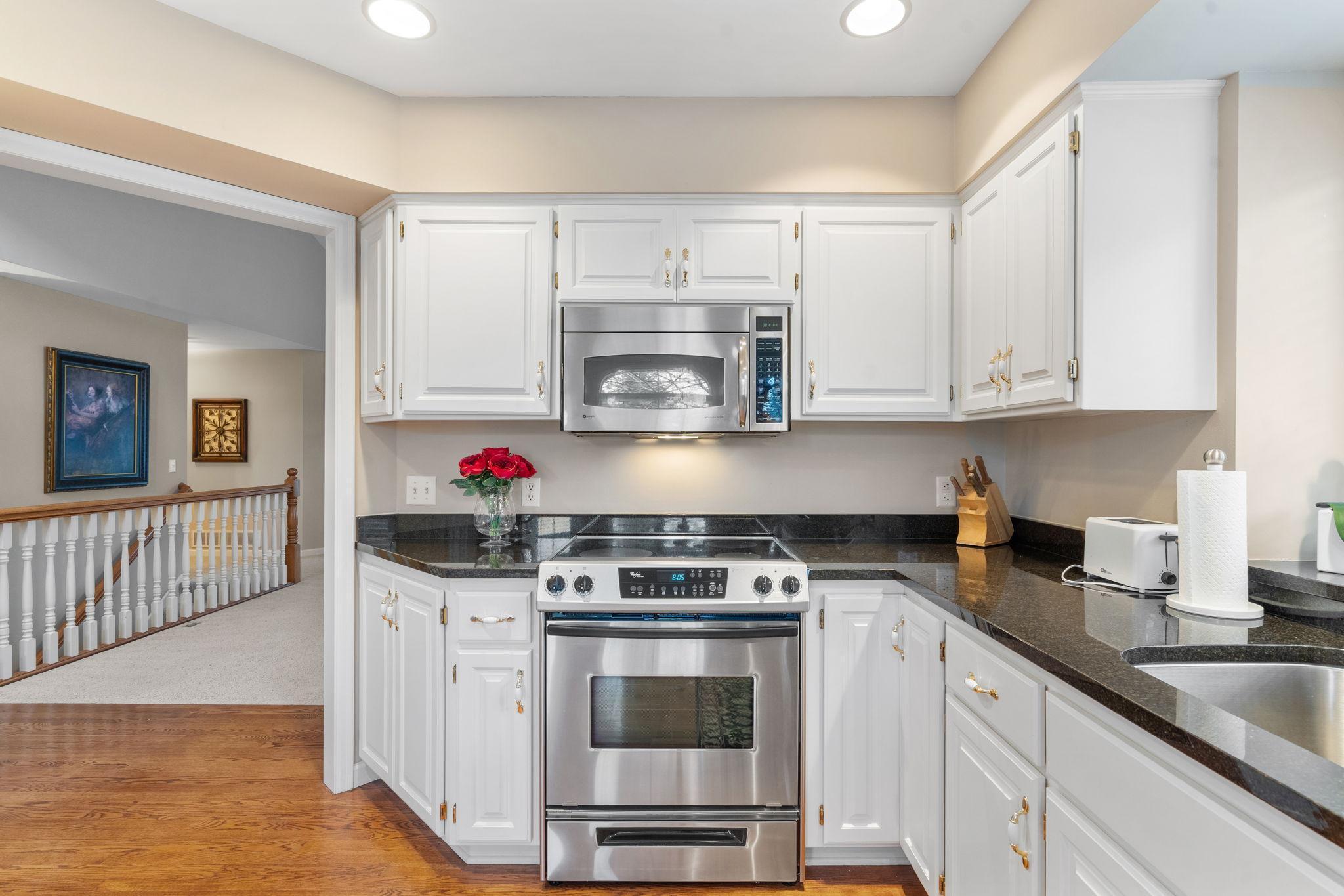 18-web-or-mls-3635 Zanzibar Ln-18.jpg