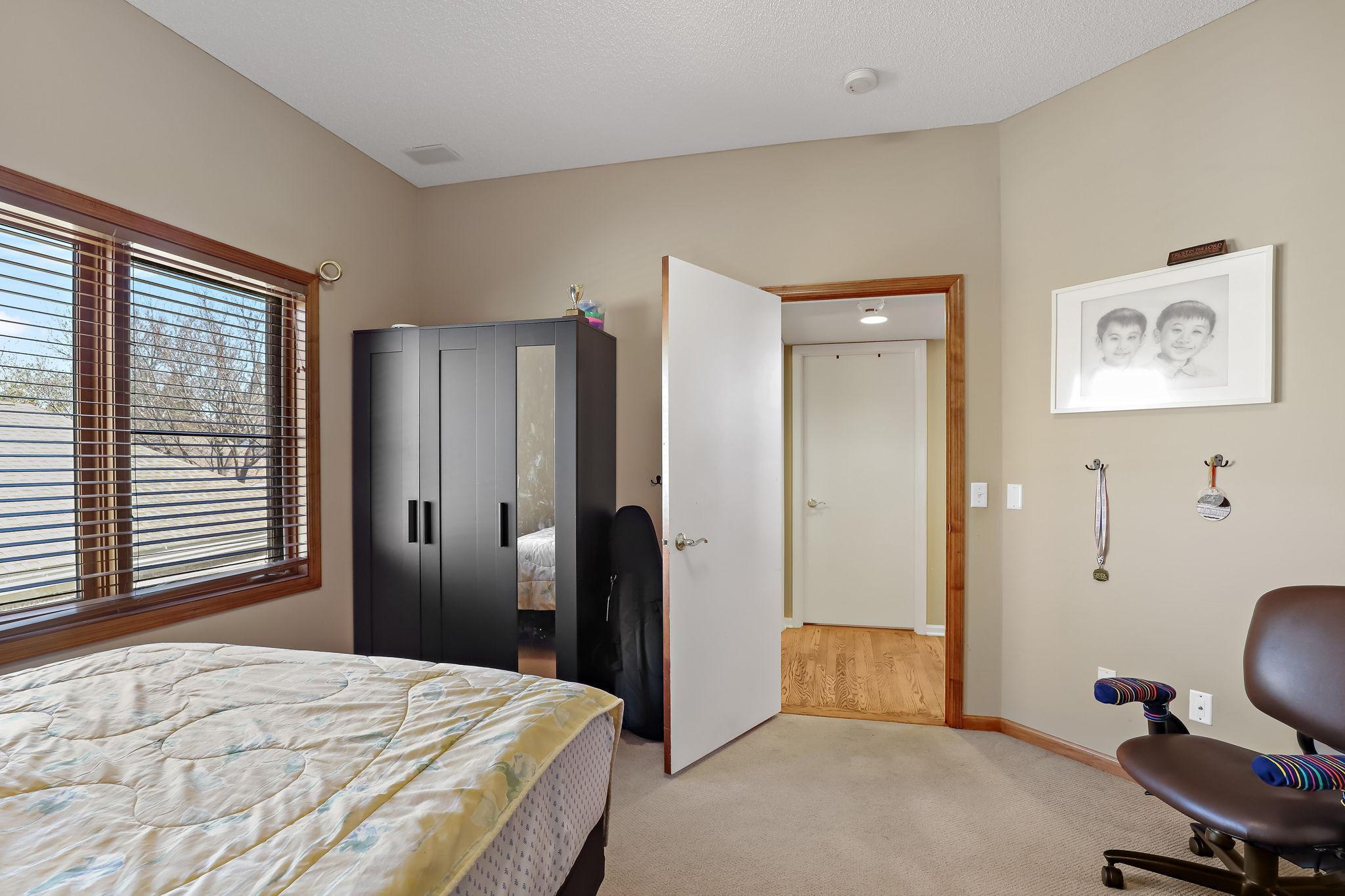 Main Level Bedroom 2. Wardrobe will staiy.513 Willdflower, BV