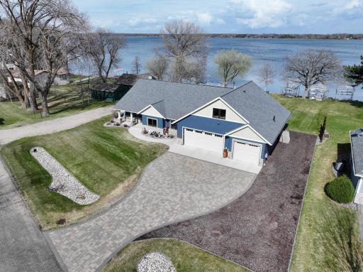 5833 Bedman Drive NW, Alexandria, MN 56308