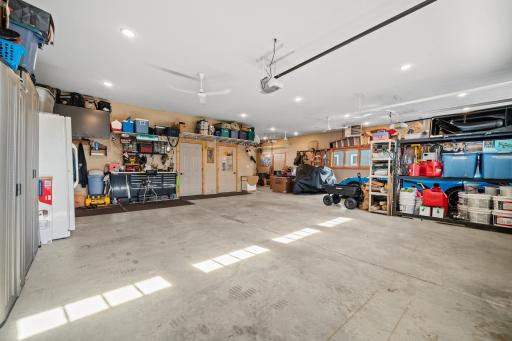 5833 Bedman Drive NW, Alexandria, MN 56308