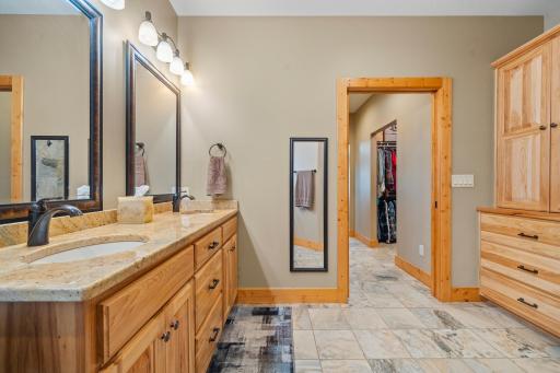 5833 Bedman Drive NW, Alexandria, MN 56308