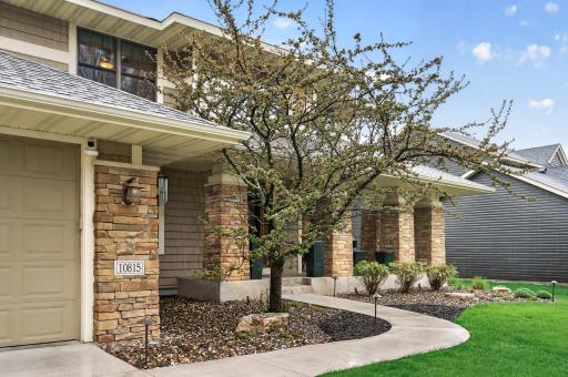 10815 Birch Lane, Woodbury, MN 55129