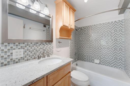19 S 1st Street, B207, Minneapolis, MN 55401