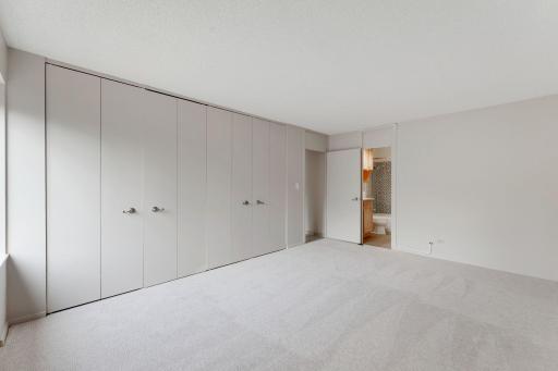 19 S 1st Street, B207, Minneapolis, MN 55401
