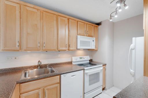 19 S 1st Street, B207, Minneapolis, MN 55401