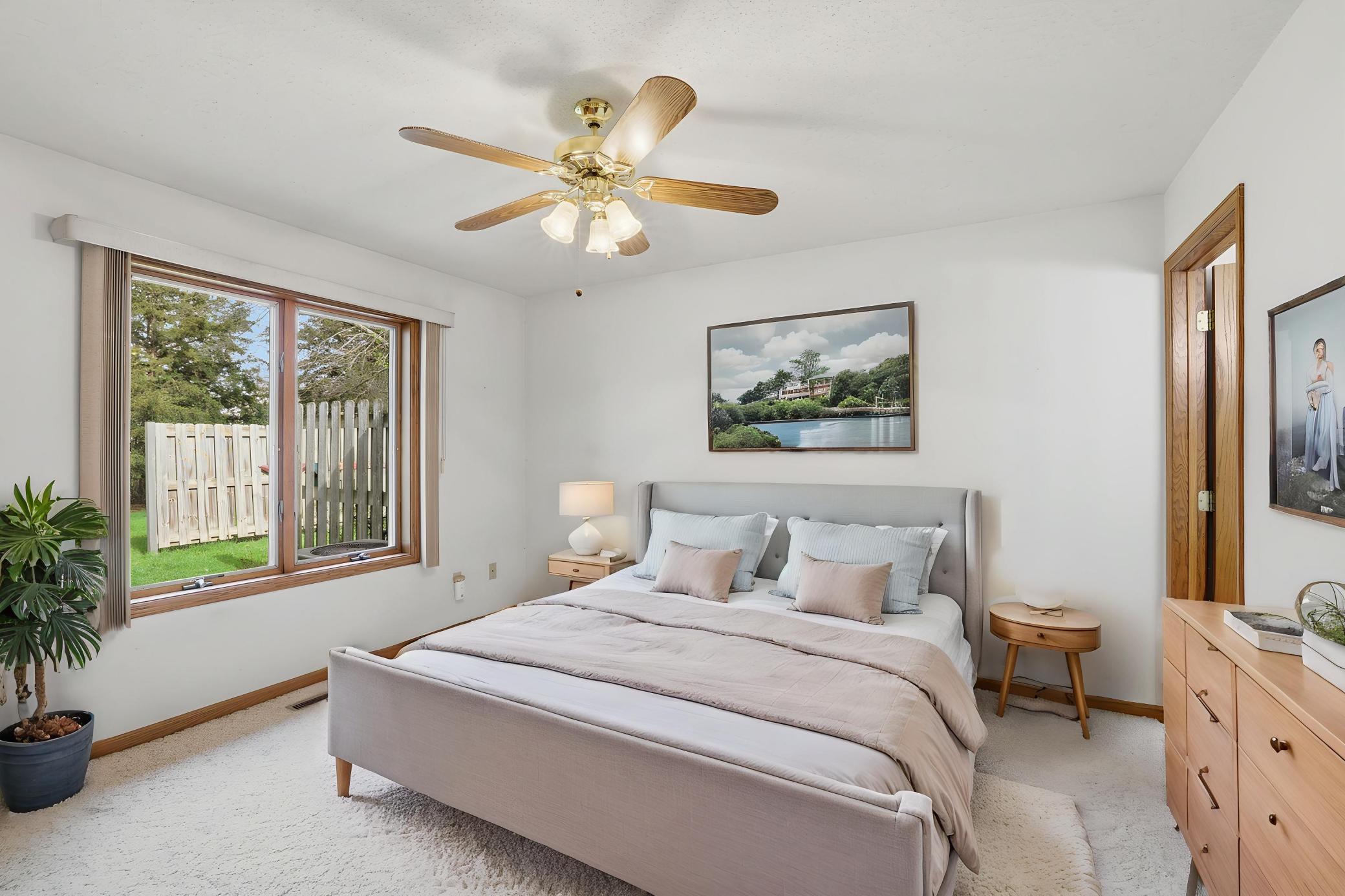 HT8A4669 - Bedroom - Standard - 17.jpg
