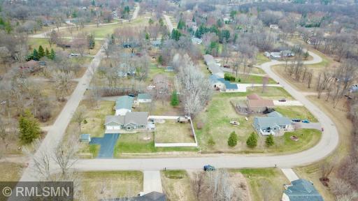 713 Thomas Drive NE, Alexandria, MN 56308