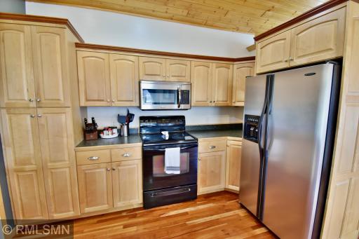 713 Thomas Drive NE, Alexandria, MN 56308