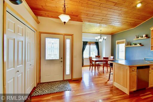 713 Thomas Drive NE, Alexandria, MN 56308
