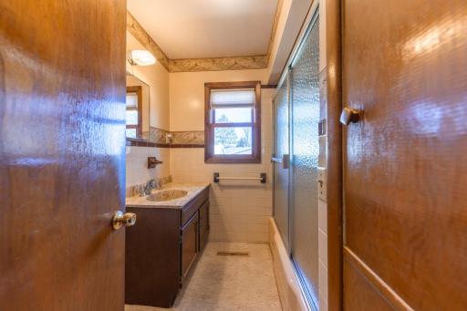 32132 Gunn Park Drive, Grand Rapids, MN 55744