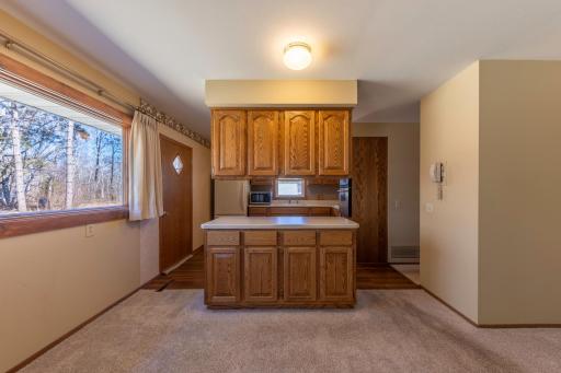 32132 Gunn Park Drive, Grand Rapids, MN 55744