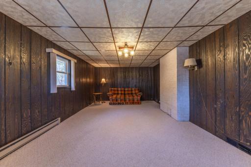32132 Gunn Park Drive, Grand Rapids, MN 55744