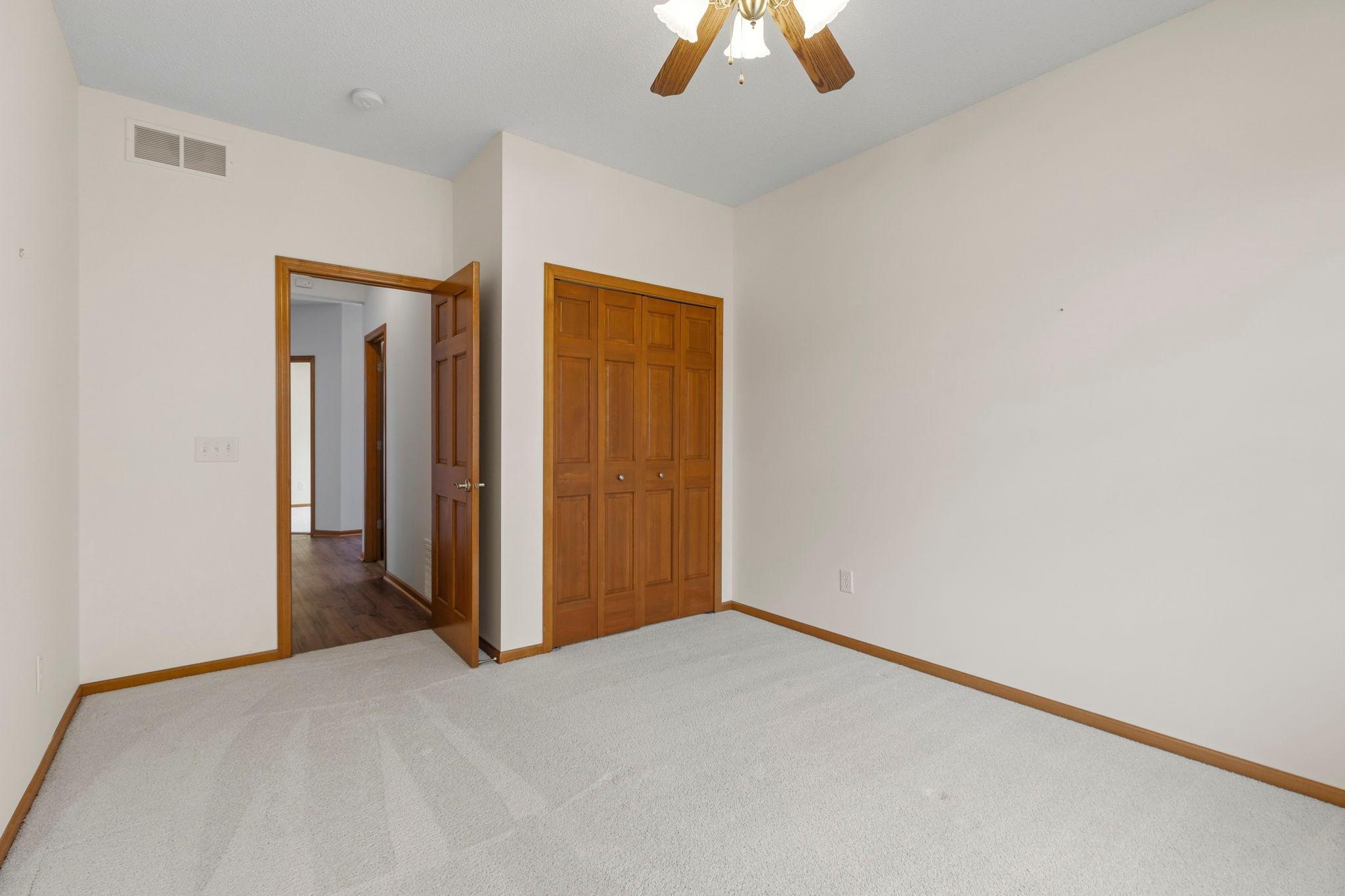 14-web-or-mls-17-print-11116 Goodhue St NE-47.jpg