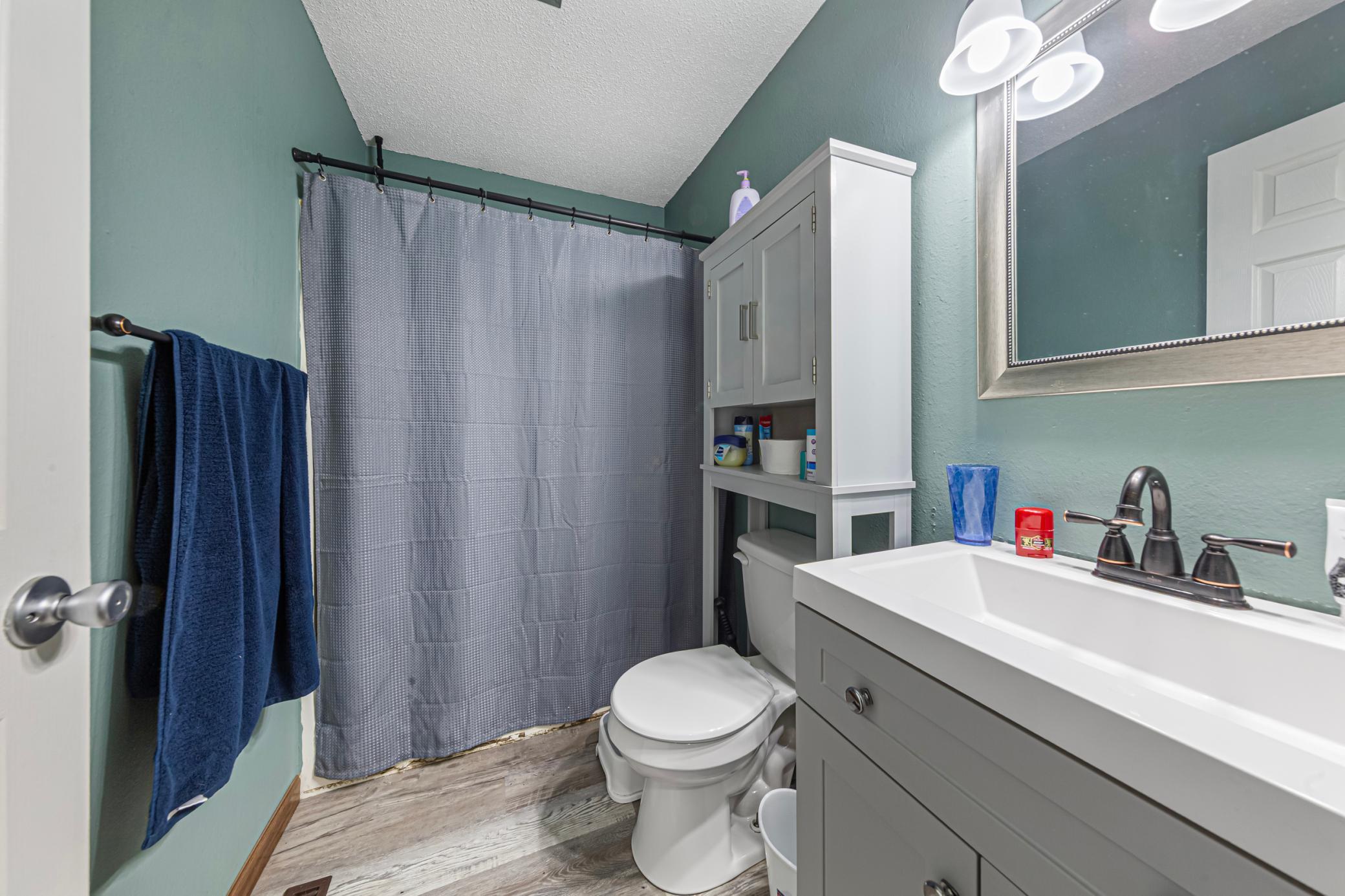 Main Floor Full Bathroom