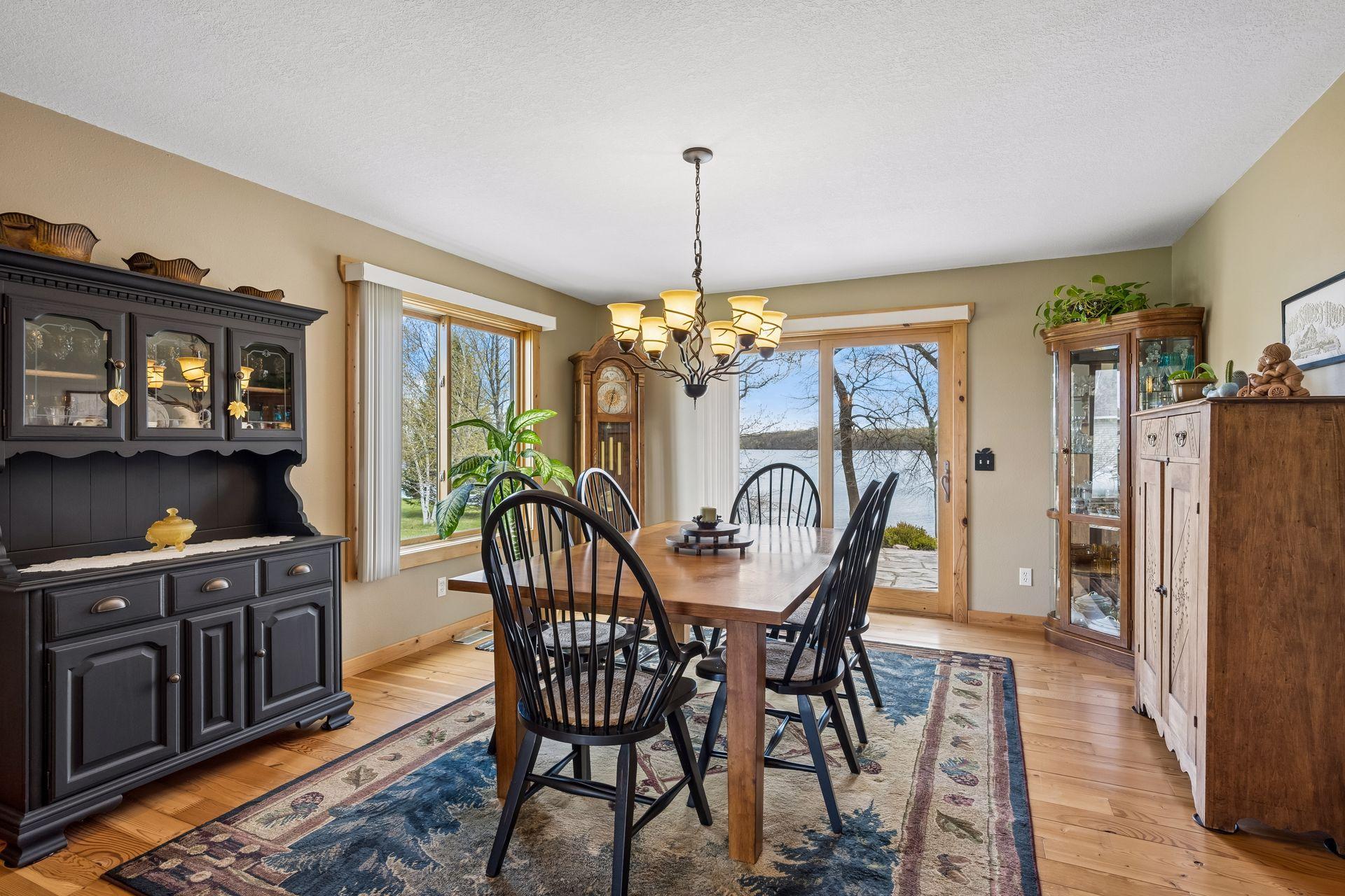 Informal dining area right off the back patio for ease to get your good eats off the grill or smoker when its lunchtime or the dinner hour.