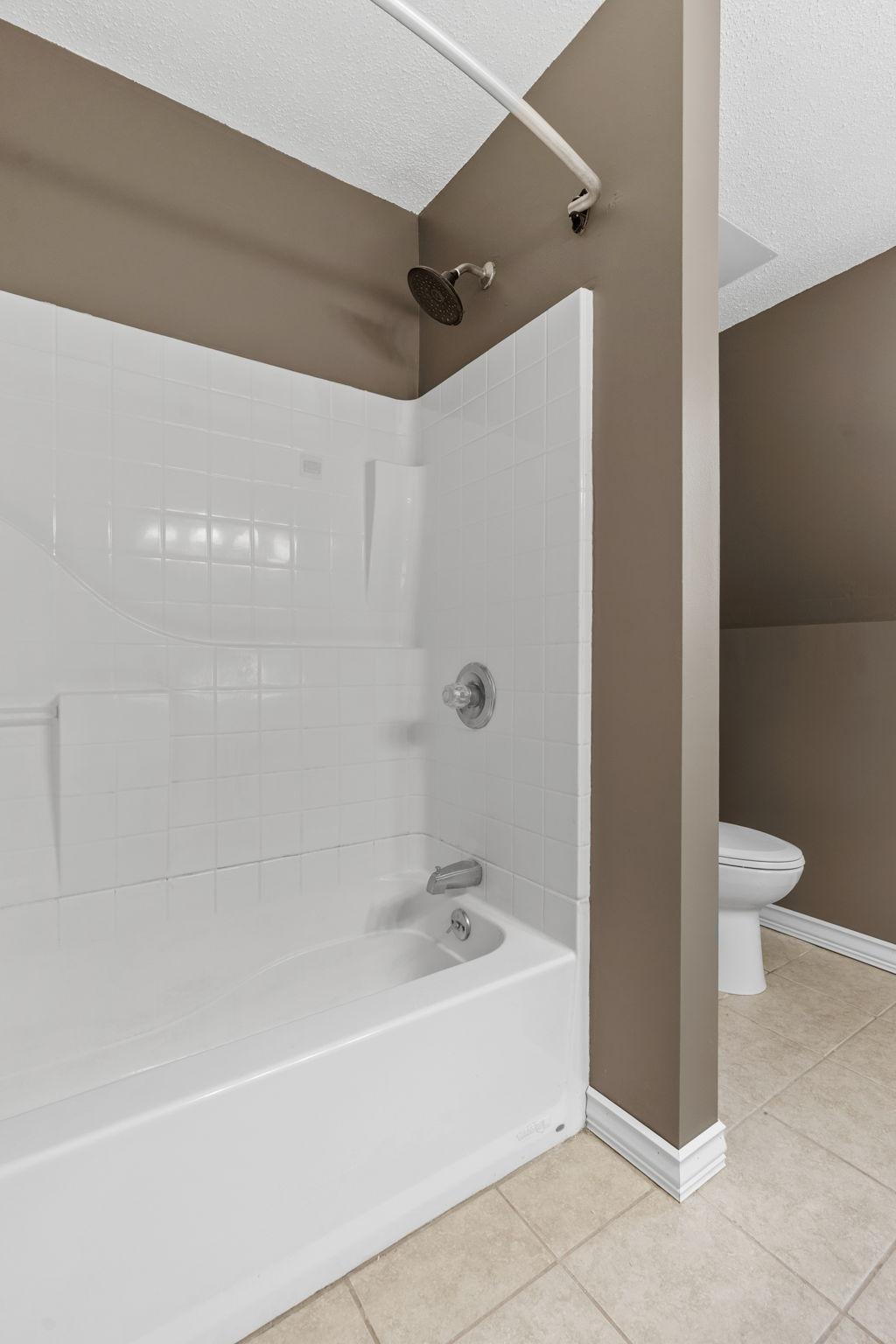 46-web-or-mls-15720 Cicerone Path-46.jpg