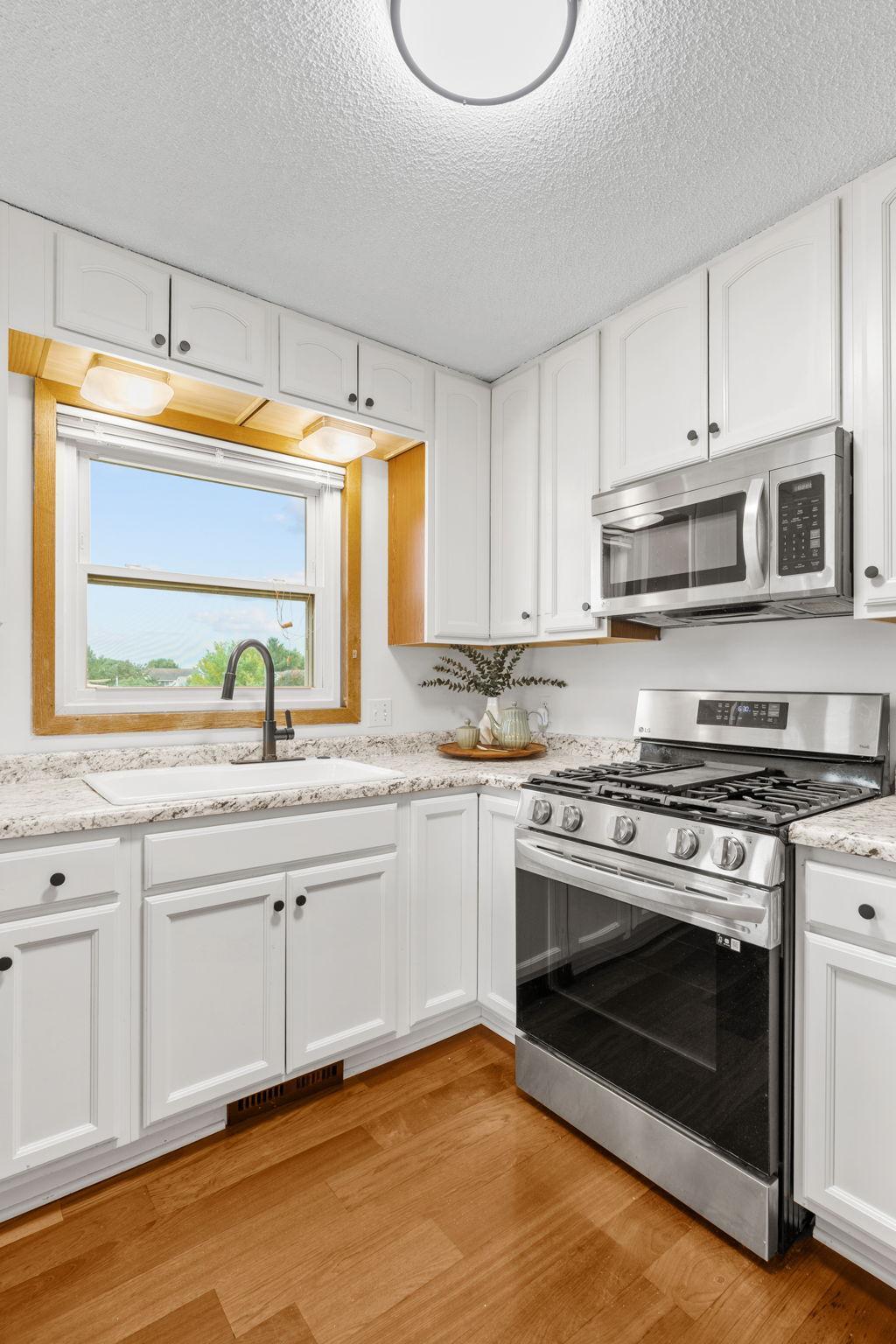 26-web-or-mls-15720 Cicerone Path-26.jpg