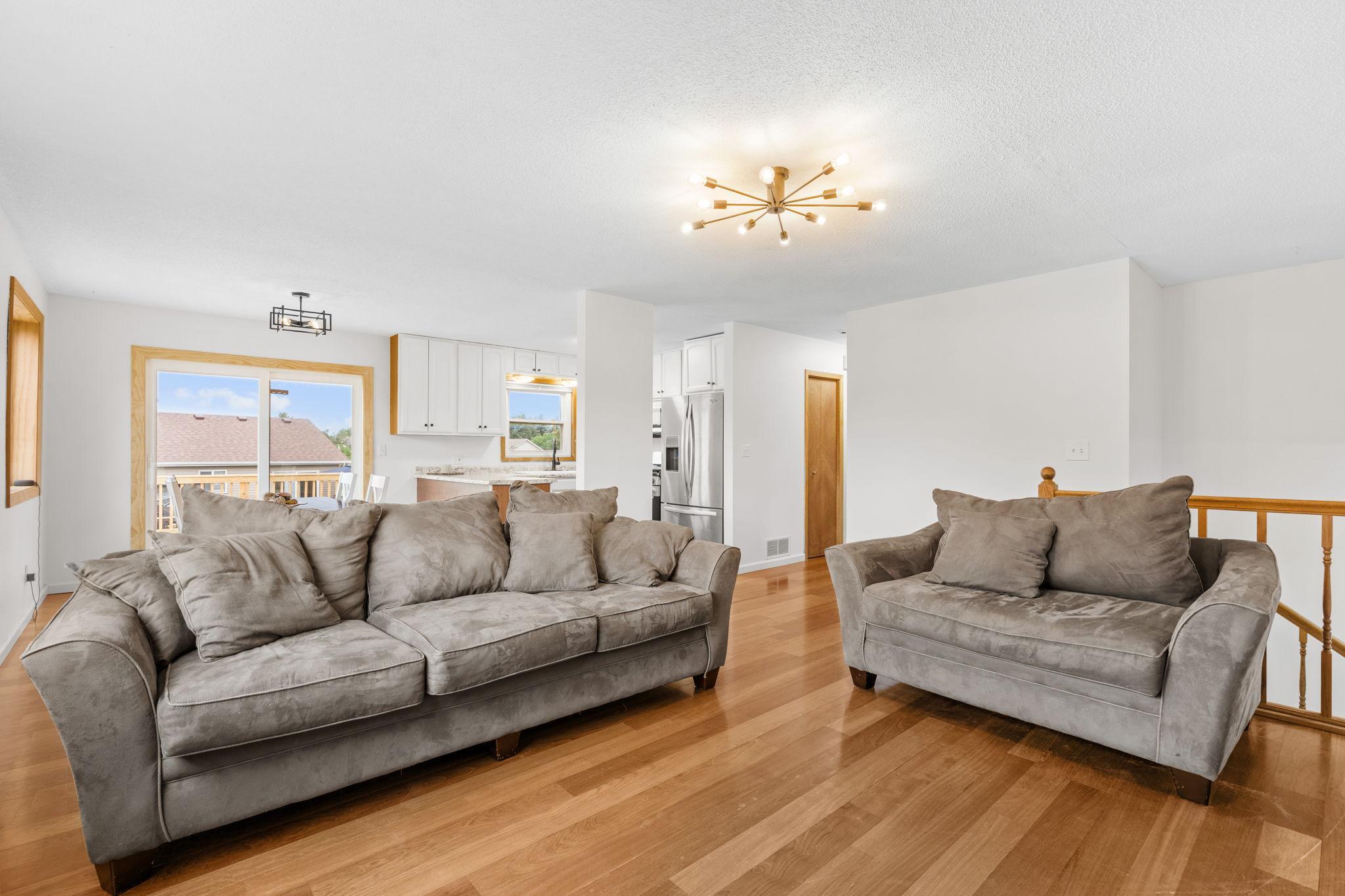 17-web-or-mls-15720 Cicerone Path-17.jpg