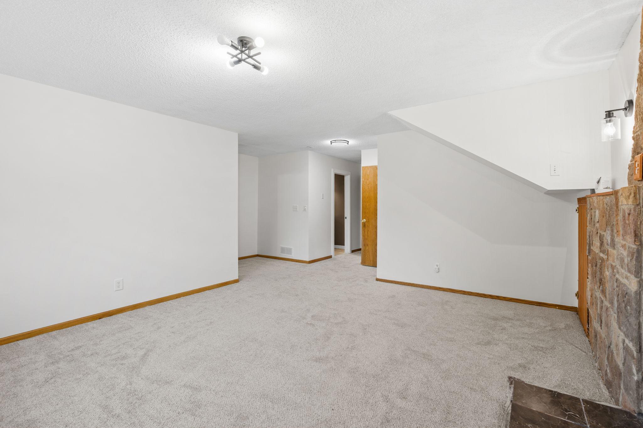 38-web-or-mls-15720 Cicerone Path-38.jpg
