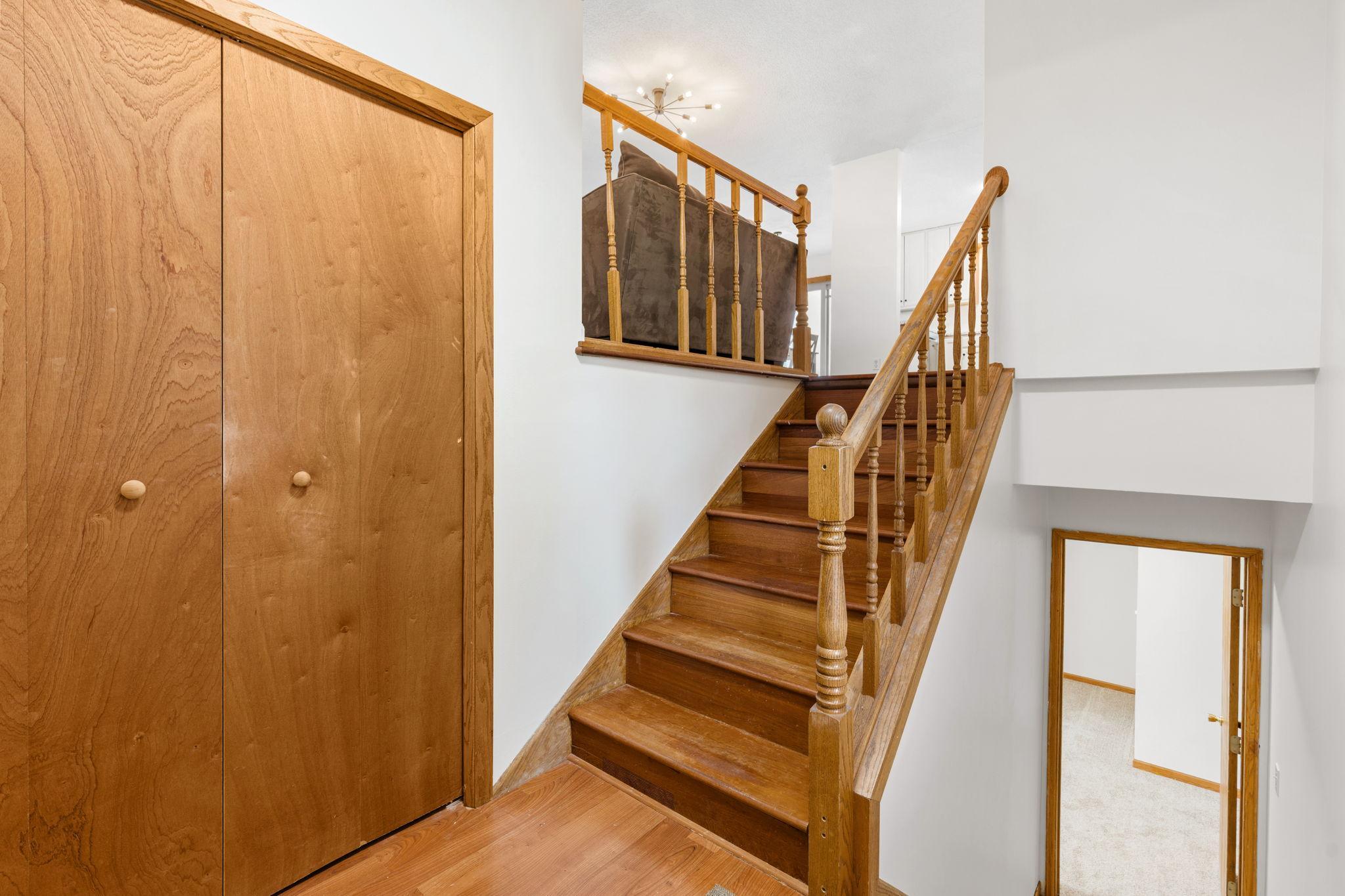 14-web-or-mls-15720 Cicerone Path-14.jpg
