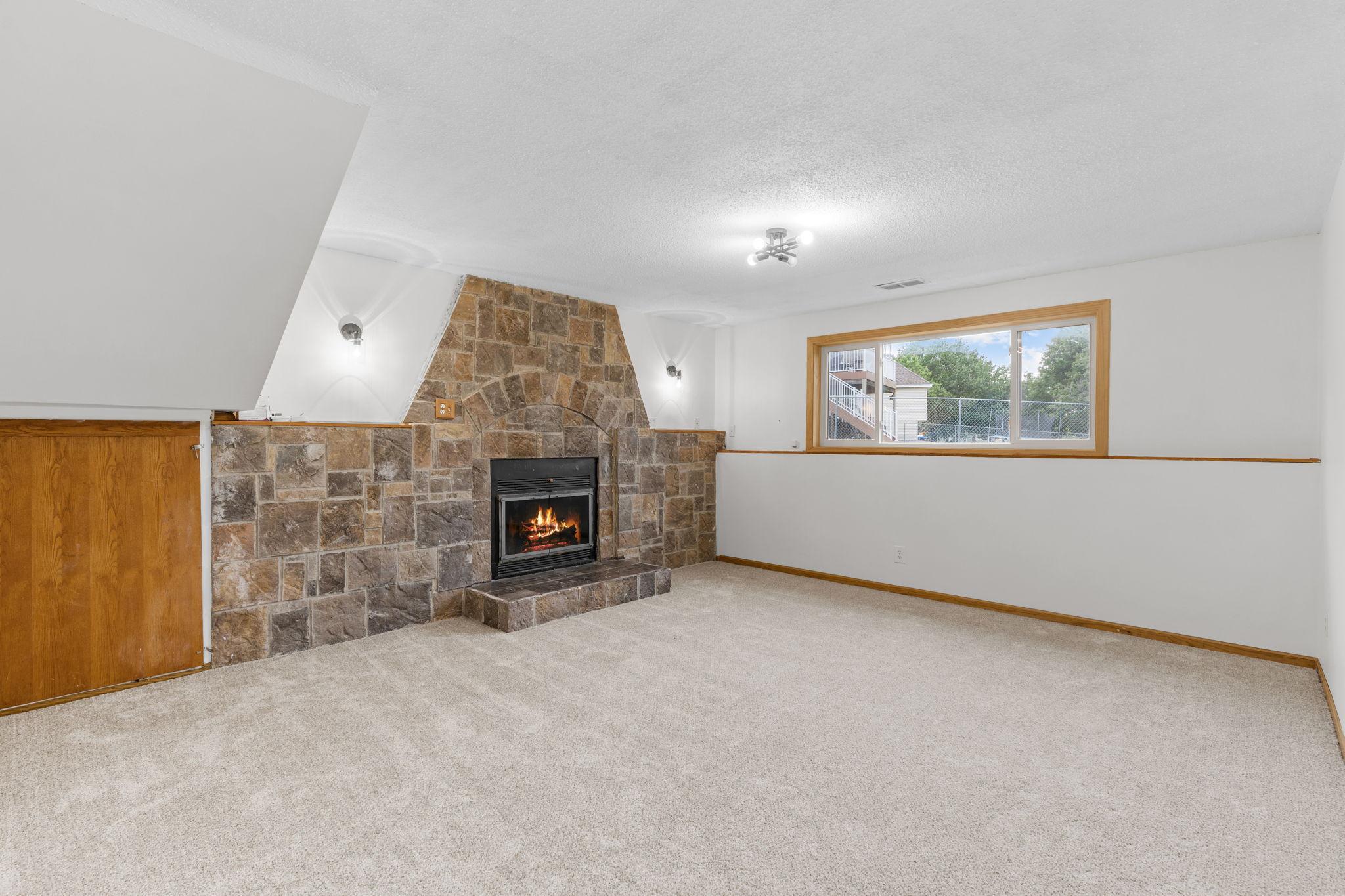 36-web-or-mls-15720 Cicerone Path-36.jpg