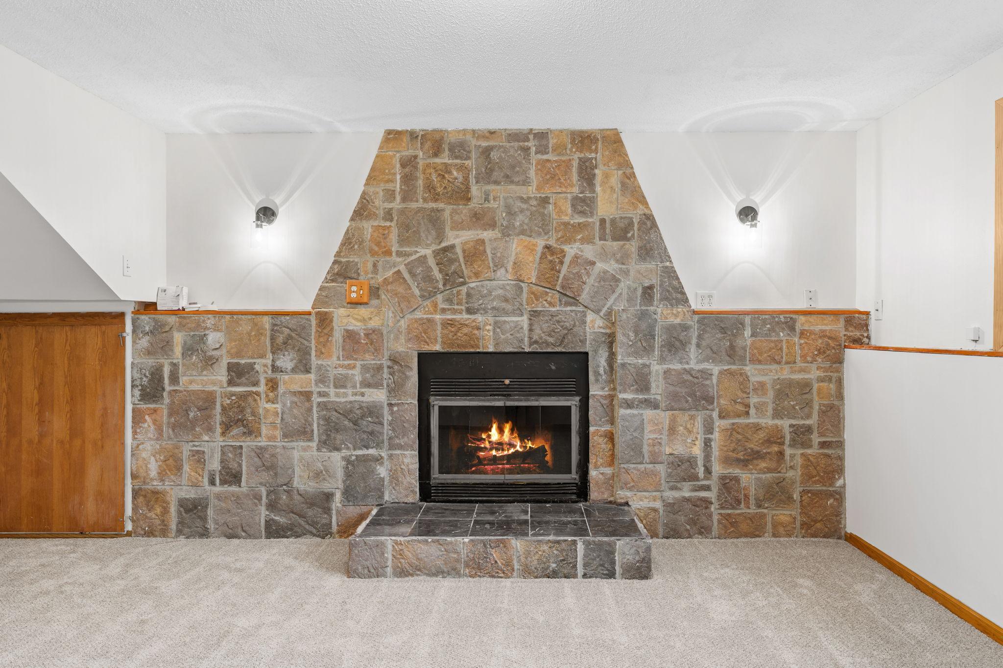 39-web-or-mls-15720 Cicerone Path-39.jpg