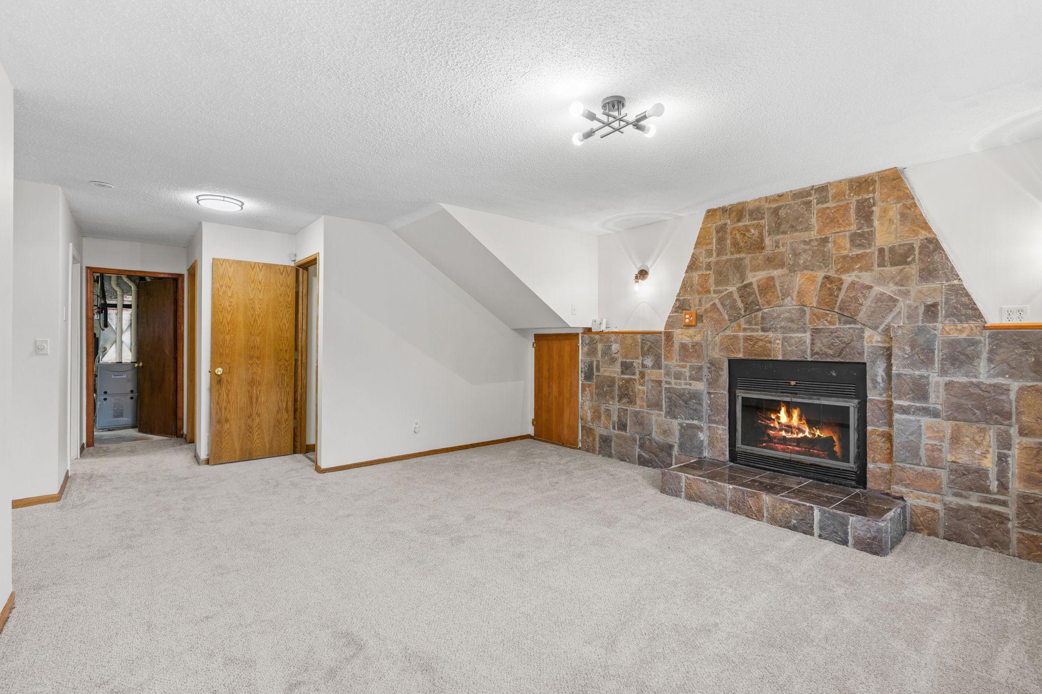 37-web-or-mls-15720 Cicerone Path-37.jpg