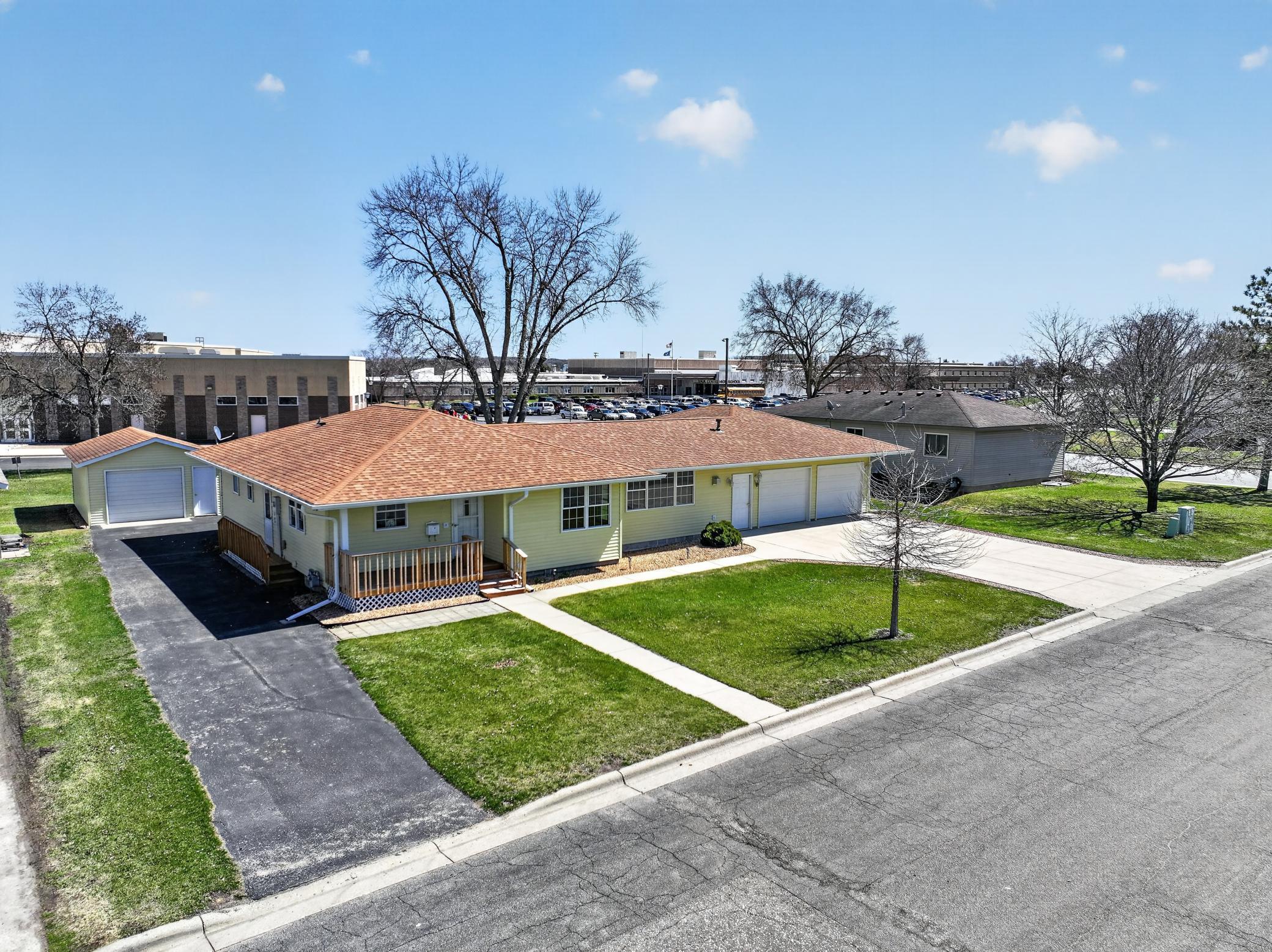 817 East St Sauk Centre