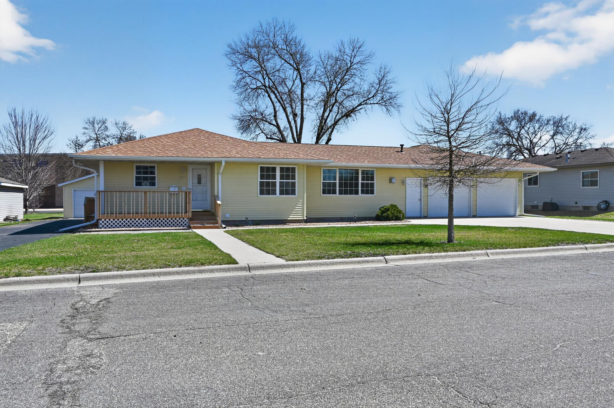 Schools directly behind roomy yard