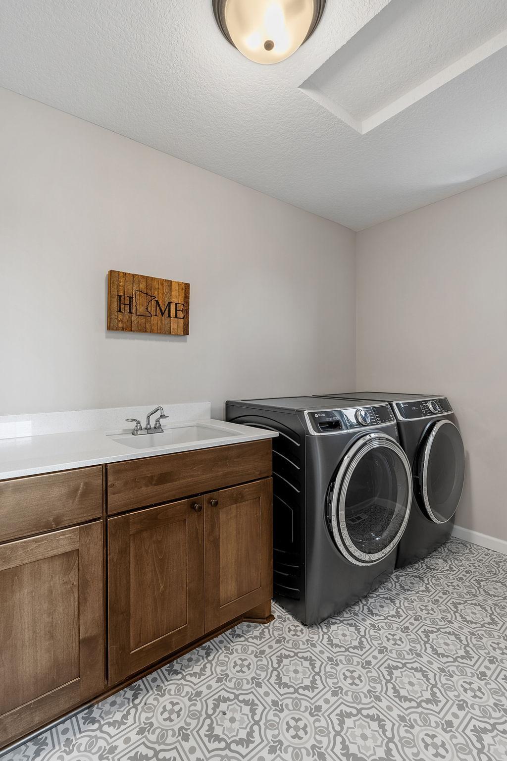 85-web-or-mls-4730 Maas Ct-85.jpg