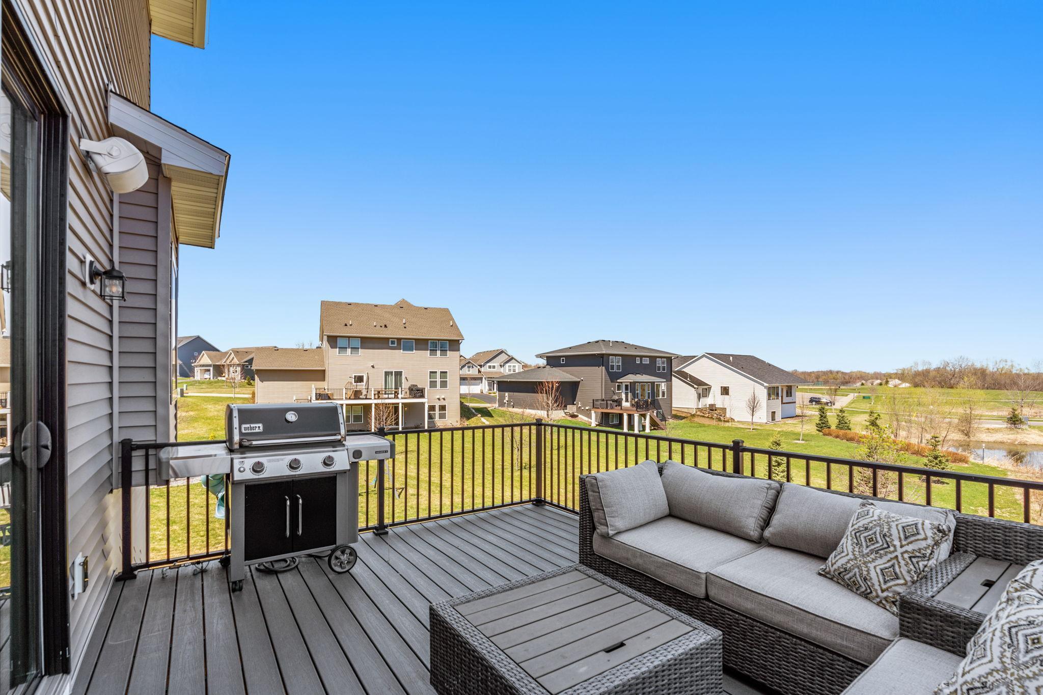 16-web-or-mls-4730 Maas Ct-16.jpg