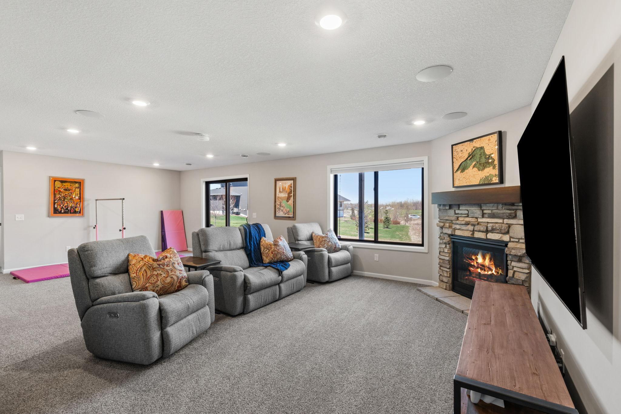 87-web-or-mls-4730 Maas Ct-87.jpg