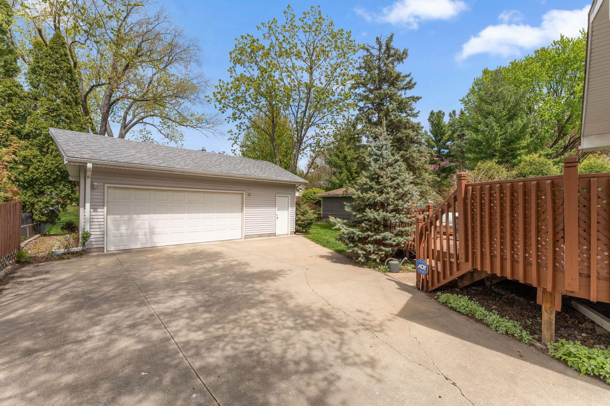 Large 2.5 Car Garage with lots of Room