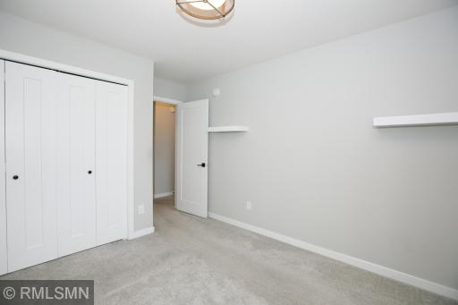 16106 Duvane Way, Lakeville, MN 55044