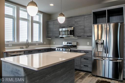 16106 Duvane Way, Lakeville, MN 55044