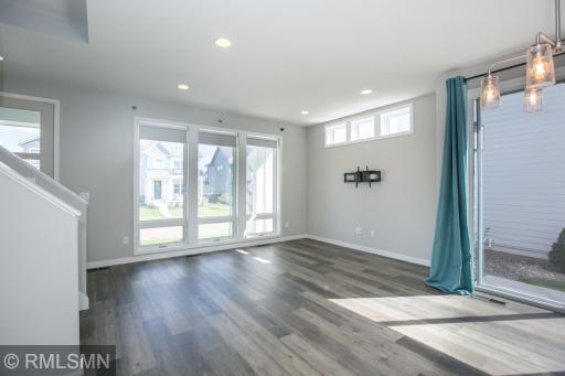 16106 Duvane Way, Lakeville, MN 55044