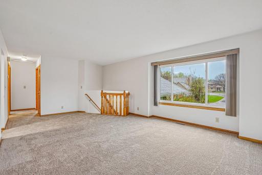7877 18th Street N, Saint Paul, MN 55128
