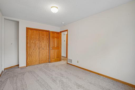 7877 18th Street N, Saint Paul, MN 55128