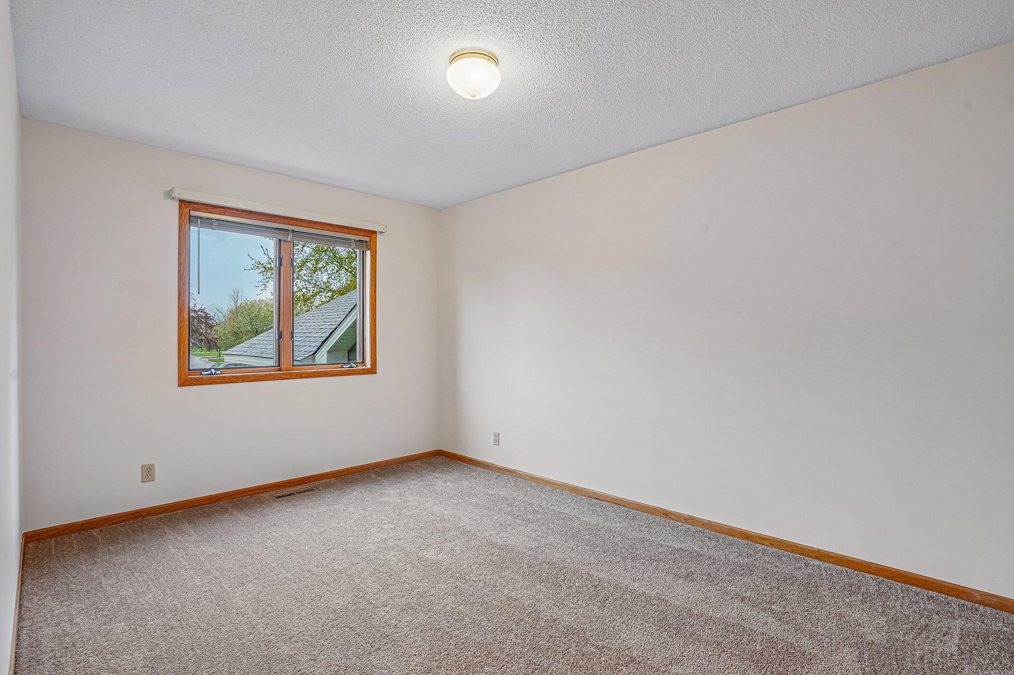 2nd Main Level Bedroom_17.jpg